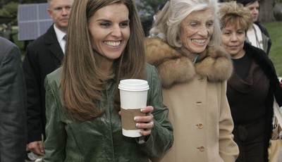 
              FILE -- In this Jan. 4, 2007 file photo, Maria Shriver, left, wife of California Gov. Arnold Schwarzenegger, her mother, Eunice Kennedy Shriver, center and family housekeeper Mildred Ba